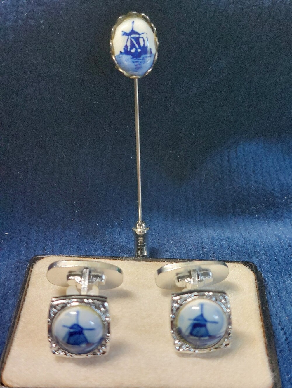 Delft Blue Windmill 3-Piece "Groom/Traveler"  Souvenier Set, Silvertone, Unisex